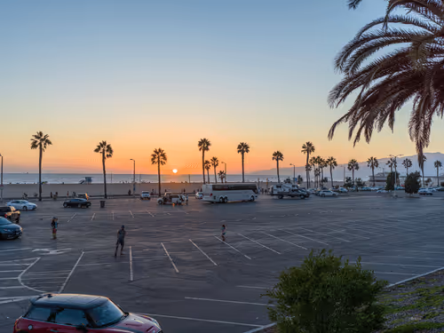 Item #62617397375757312297803897609954755559227699621957103885912270295600927342593 Media