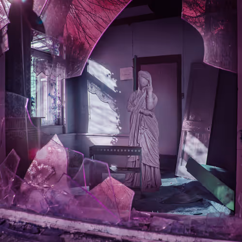 Item #719028875659050273899662752606594885838395527836485940580690535959471587329 Media