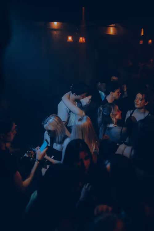 Item #66441873994140045921999615283650104973925355742064477402839904734638956871681 Media