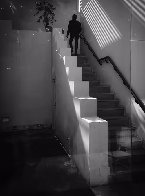 Item #104736709138995580398553312052195402793474176567464778410499650095624256225281 Media