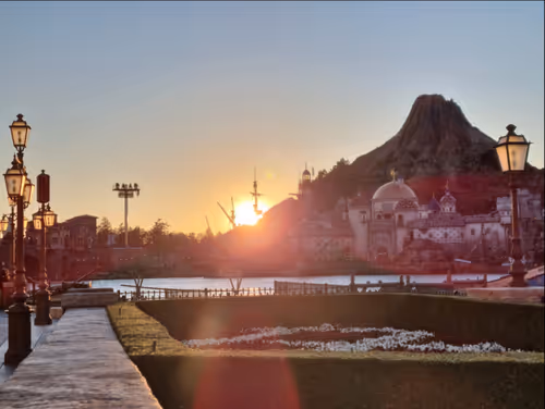 Item #39292095860123736372107425528763267598621130211180082353402579801222045237249 Media