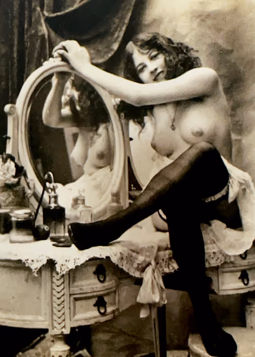 Item #61506933017025077700530557016983025704437525597845185547692606838851789389825 Media