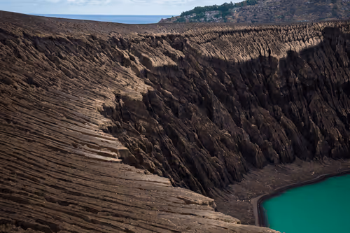 Item #27747756409084056157885059957220218657806403906811327851959916533225244065793 Media