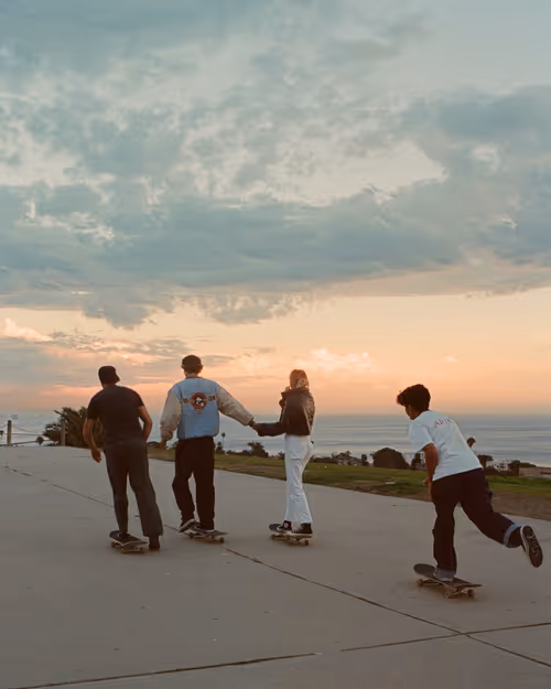 Item #103337611933110337448161440806560268112476320183319594419260887123047739293697 Media