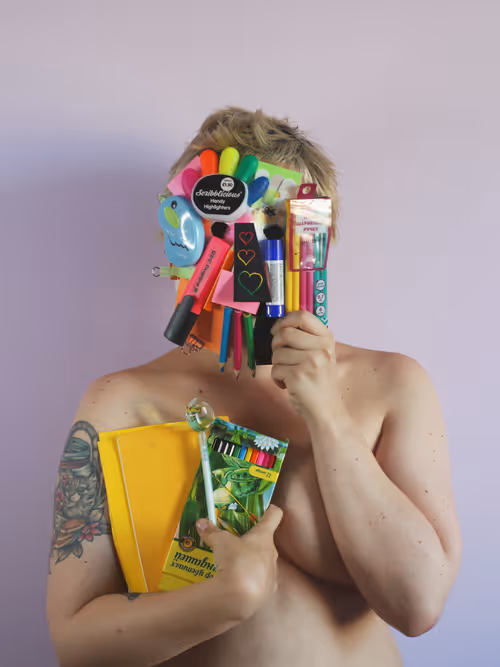 Item #74044223418963058719430139109127574928607342041478017501753412551068518187009 Media