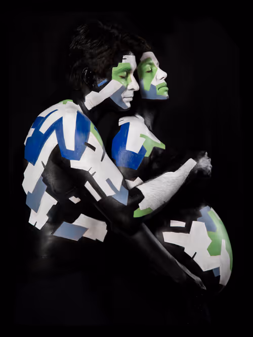 Item #62973259630490310075153777259930275132702843345108767538615564482043476705281 Media