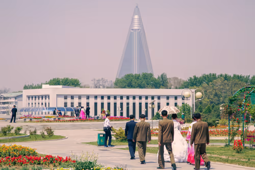 Item #801979788320540129322777538039369849814294169929945991077958230192022355969 Media