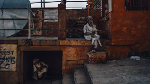 Item #38640678418960091879167073134620808059318826379912893500964934310765877264385 Media