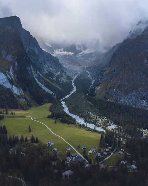 Item #59404681870809906448390957325299961742928436828892721220786848702249079668737 Media