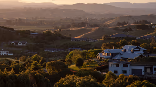 Item #100151078309057675366159992497543003968848618159963270405575559664696651939841 Media