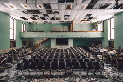 Item #10476208371703460535276576839065665727776608392811958092550953006397365682177 Media