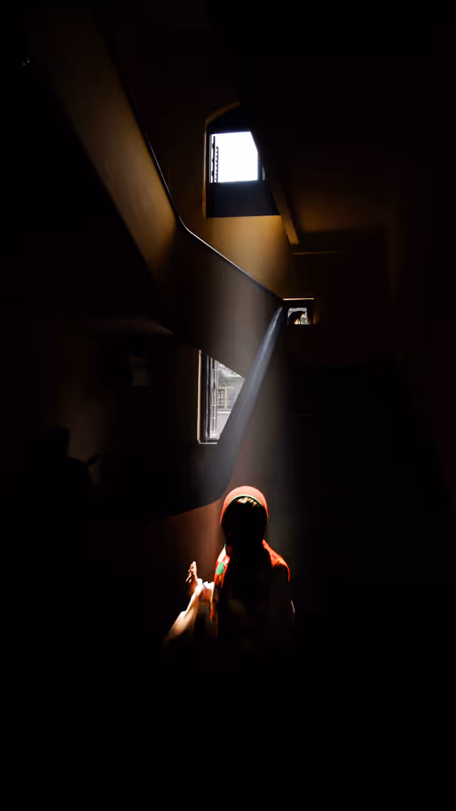 Item #77880343441441824581090406099038781538338001840329207874185158489561595117569 Media