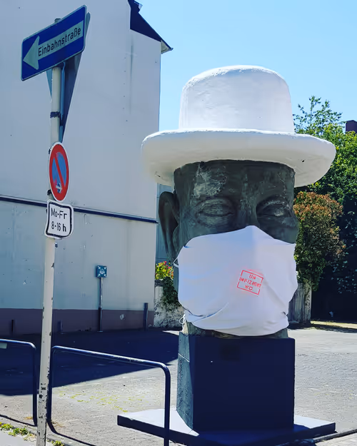 Item #11434277277863238458550682991634538915703442847405156482380966914783830867969 Media