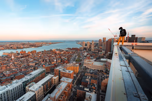 Item #20683655856909244943666558702456579752991818578261390304519587106133559476225 Media