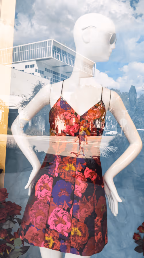 Item #1329906673436554735741479762689004721964883825291971096983776546859501223937 Media