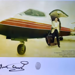 Pablo Escobar - El Osito signature (private jet)
