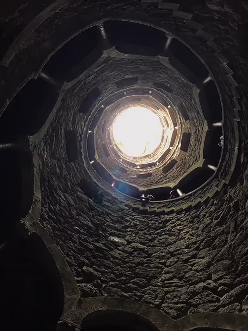 Item #28983806154019988982234389122970285076439486341566149619179108654313562439681 Media