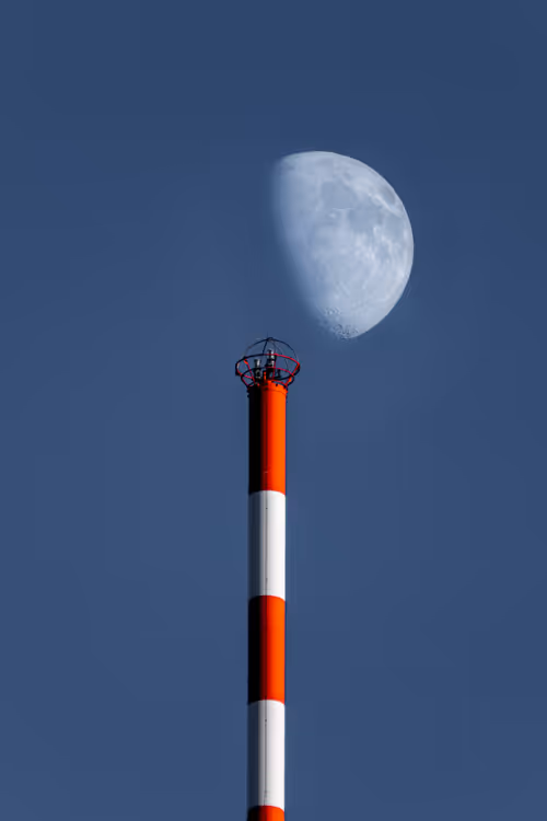 Item #25384889710298650367098582355534867069035034210500860007263878629205546631169 Media