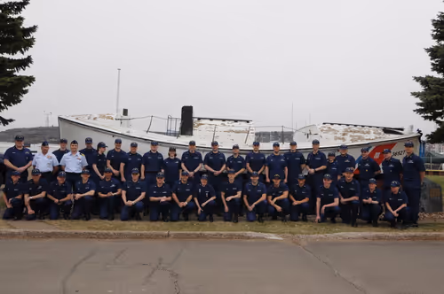 Item #77583281568737235436217946850455306889185240163730885588302184226279762427905 Media