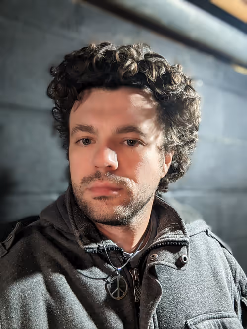 Item #8574175914105808074707087347534801741831142920200371306693654734298696122369 Media