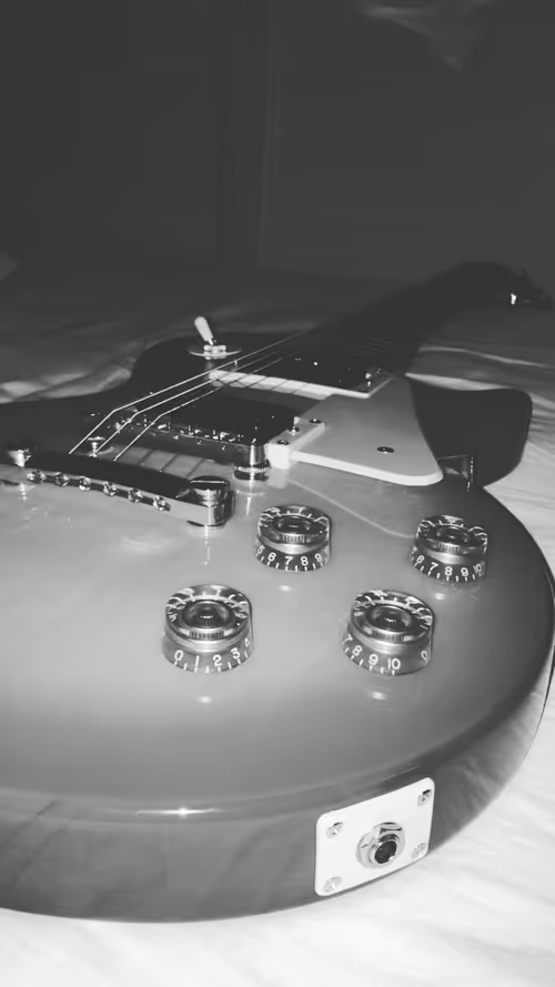 Item #60781597655012891150621200998644873712585377154720974036154249122390130819073 Media