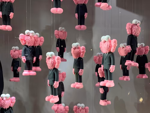 Item #19893620411173708484389474423476488953188684372607332703732561754763355488257 Media