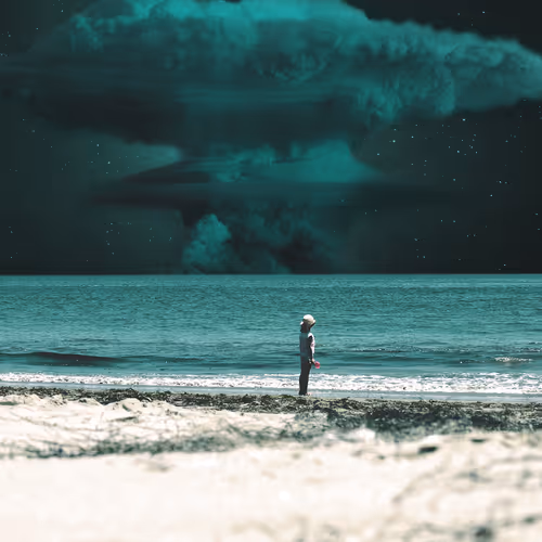 Item #59460418745900880149384463329976115071271339540614432273345156476996797071361 Media