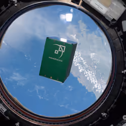 CubeRider2 In Space - NaaaannoRaaacks !