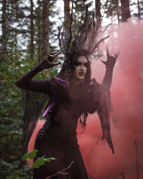 Item #99541058284214452303298643709629193616425519011785395331696783117710039973889 Media