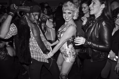 Item #40449787652065743018640773044495240111019622512701765753694832512370139463681 Media