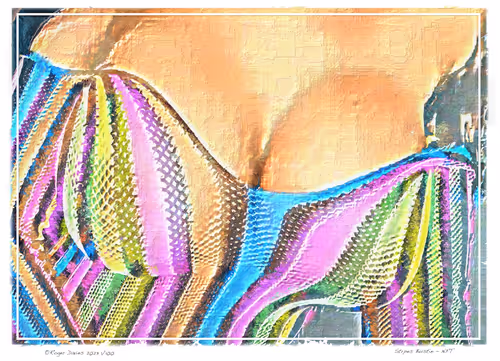 Item #11017776651197561377596972513232318538951070019919471549436519201801708240996 Media