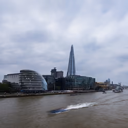 Day Timelapse • The Shard with City Hall in London