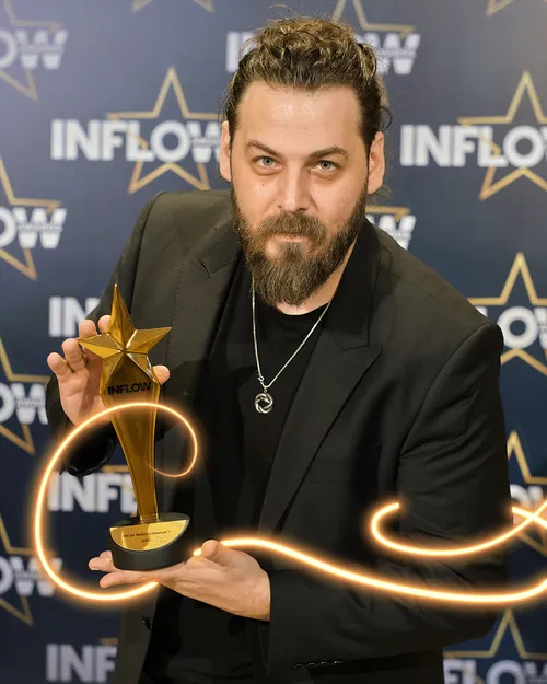 Item #8168426600987670120007597267423717916700250952807580308244957921685052325889 Media