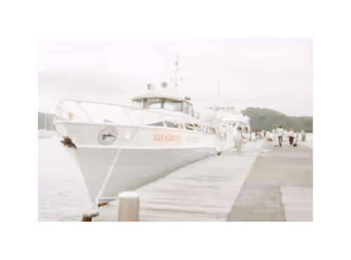 Item #69829896540162484922771194402581121232871701864093435156550774359787975999489 Media