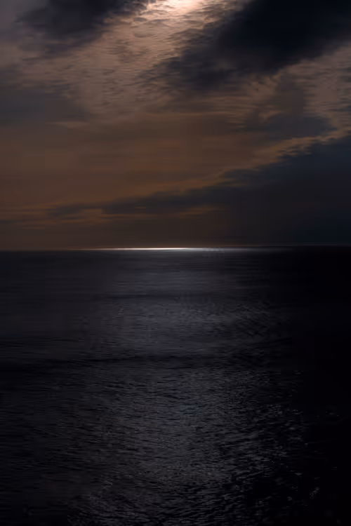 Item #58743416780289387190166385908663117681827773463487207540069919532724070121473 Media