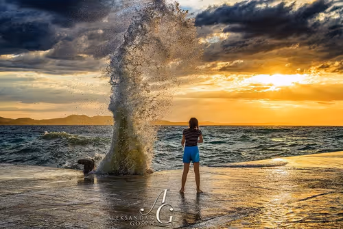 Item #65345487953311582179904319908136273825398030986349115812322284646909744250881 Media