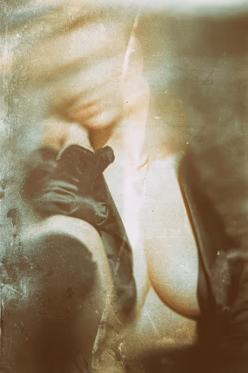 Item #109931125644720774743925664871075202306165972680174386762390863687419888140289 Media