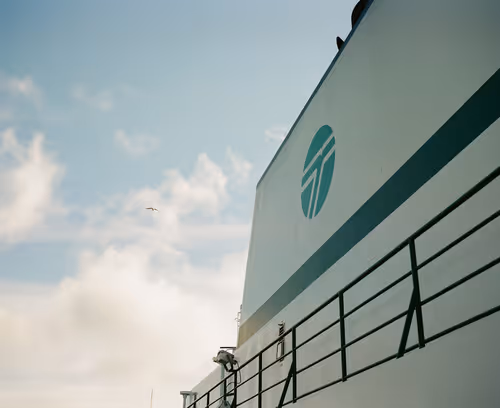 Item #95633765474931350240165697288740384276668175365753332134829565201486769553409 Media