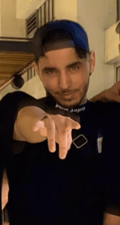 Item #94040141290179603210794836516571952738875321583383053842112403781993159983129 Media