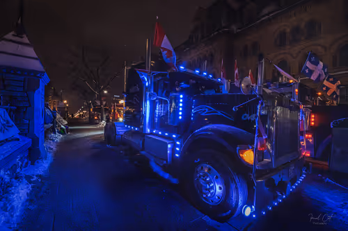 Item #71189581830924411752874666054405920836280548661540477667815932884512243974244 Media