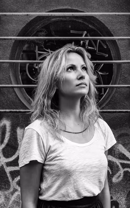 Item #78779691148455323171886345631012233382671645347484645066239978764082484346881 Media