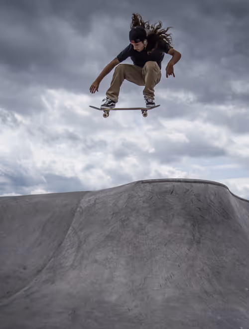 Item #38069088421557280780080489884356511775313840977413642295707171767660205572097 Media