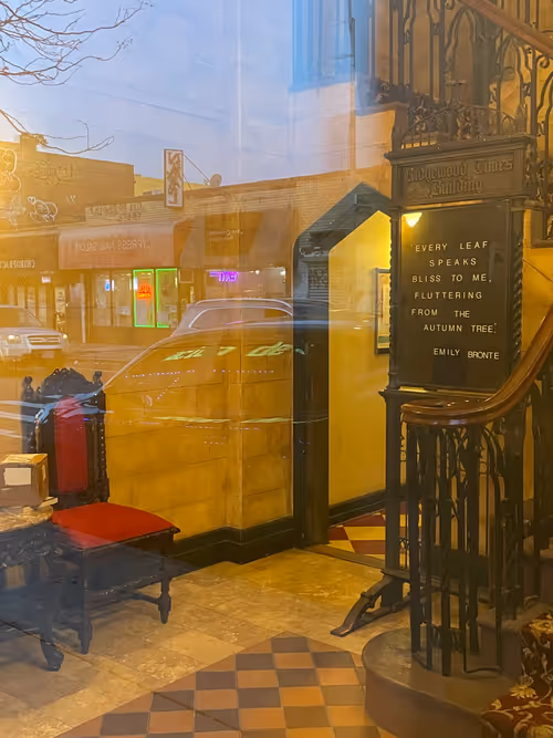 Item #46165039253768007082399740641195616512742564735458556676886734422864767746049 Media