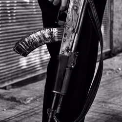 BLACK & WHITE Syrian Kalasjnikov 9/9
