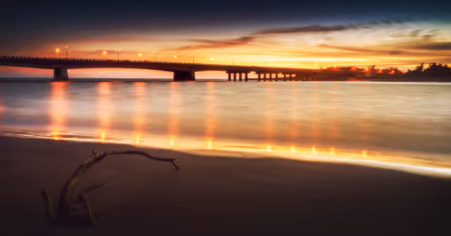 Item #94729080485503513708329965317332491879903775520225674536844109490708885274625 Media