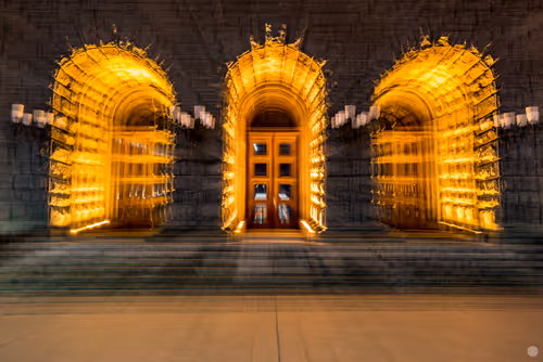 Item #85467693405940147672262575917191893543138067804729849030797599871060731232257 Media