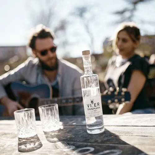 Vi Er Akvavit Founders First 100