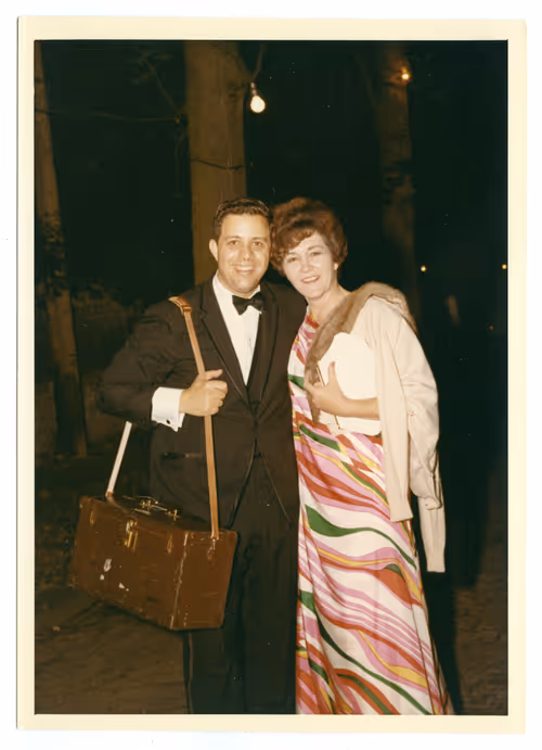 Item #1727321609170803446330169764238275162325635957193188025819978949835693752321 Media