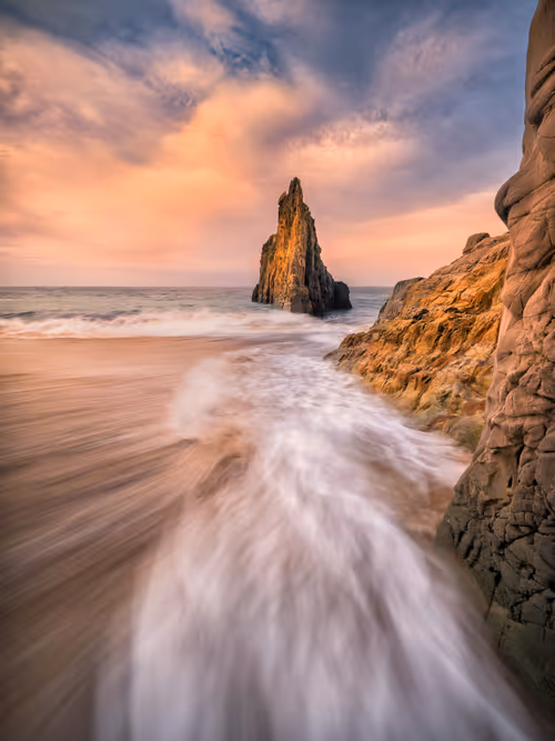 Item #33905874090819082513688943538230910820806372635716531311002980252019587022849 Media