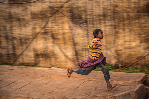 Item #50027882237522295676960542276708360859068113986169674979910834207671399219201 Media